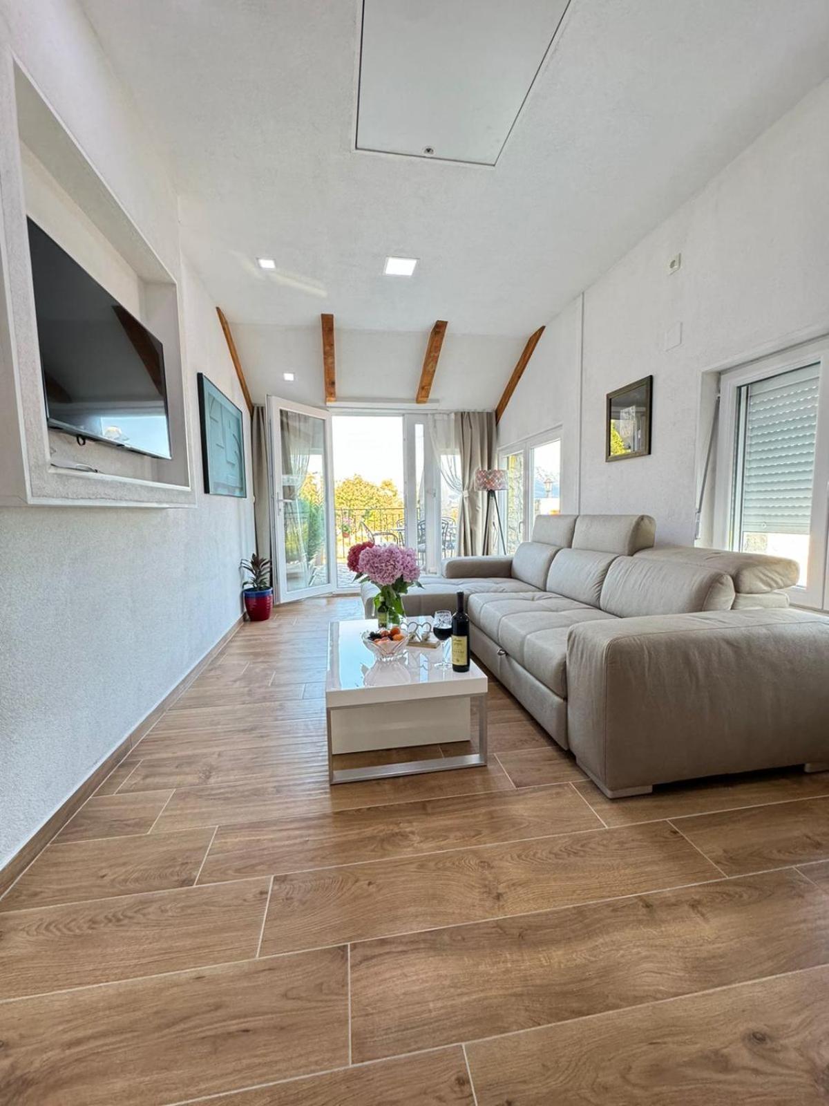 Villagio Вирпазар Екстериор снимка